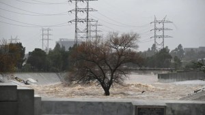 Tormenta mortal en el sur de California provoca inundaciones y deslizamientos de tierra, pero lo peor no ha acabado