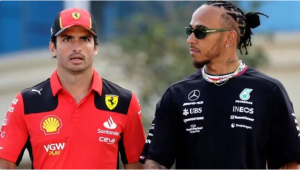 El ácido comentario de Carlos Sainz a Lewis Hamilton tras el impacto que generó su llegada a Ferrari