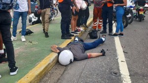 Trágico accidente dejó un motorizado fallecido en la autopista Caracas – La Guaira este #16Feb