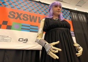¿La IA salvará a la humanidad? Un festival en Texas recuerda sus límites