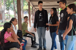 Movimiento estudiantil de la UDO traslada a jóvenes para inscribirse en el Registro Electoral