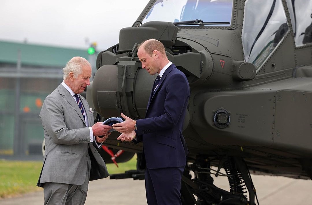 Rey Carlos III transfiere a William el cargo de Coronel en Jefe del Cuerpo Aéreo del Ejército