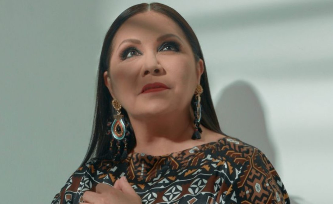 Salud de la cantante Ana Gabriel empeora tras ser hospitalizada por neumonía