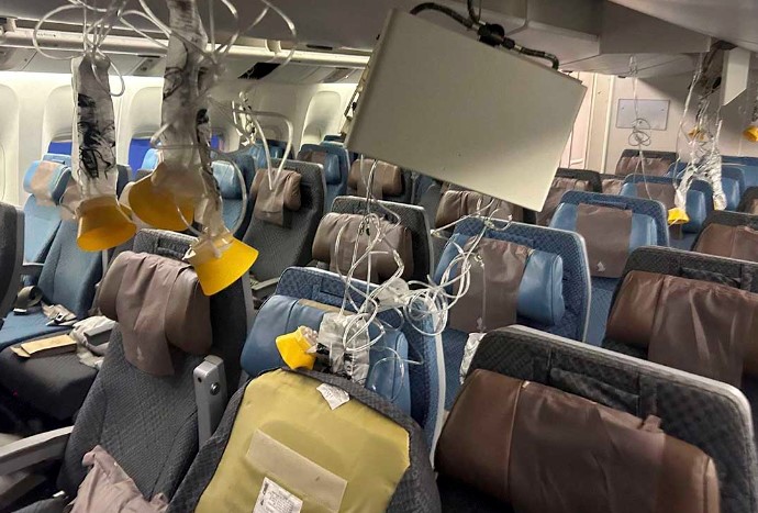 Veinte pasajeros del vuelo de Singapore Airlines se encuentran en cuidados intensivos
