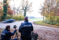 Un hombre desnudo mata a una mujer que hacía deporte en un lago suizo