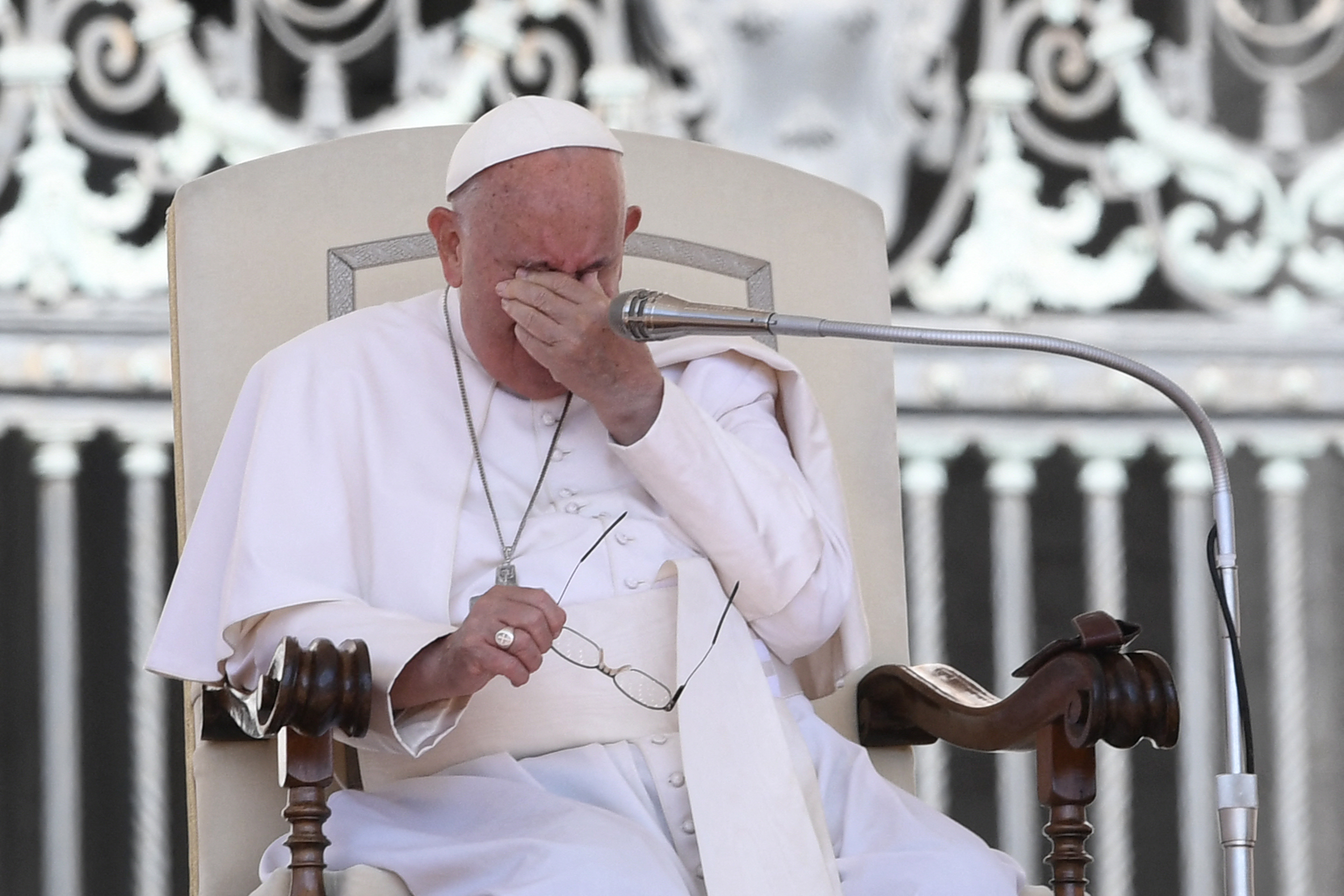 El papa Francisco pide a los curas que no hagan “dormirse” a los fieles