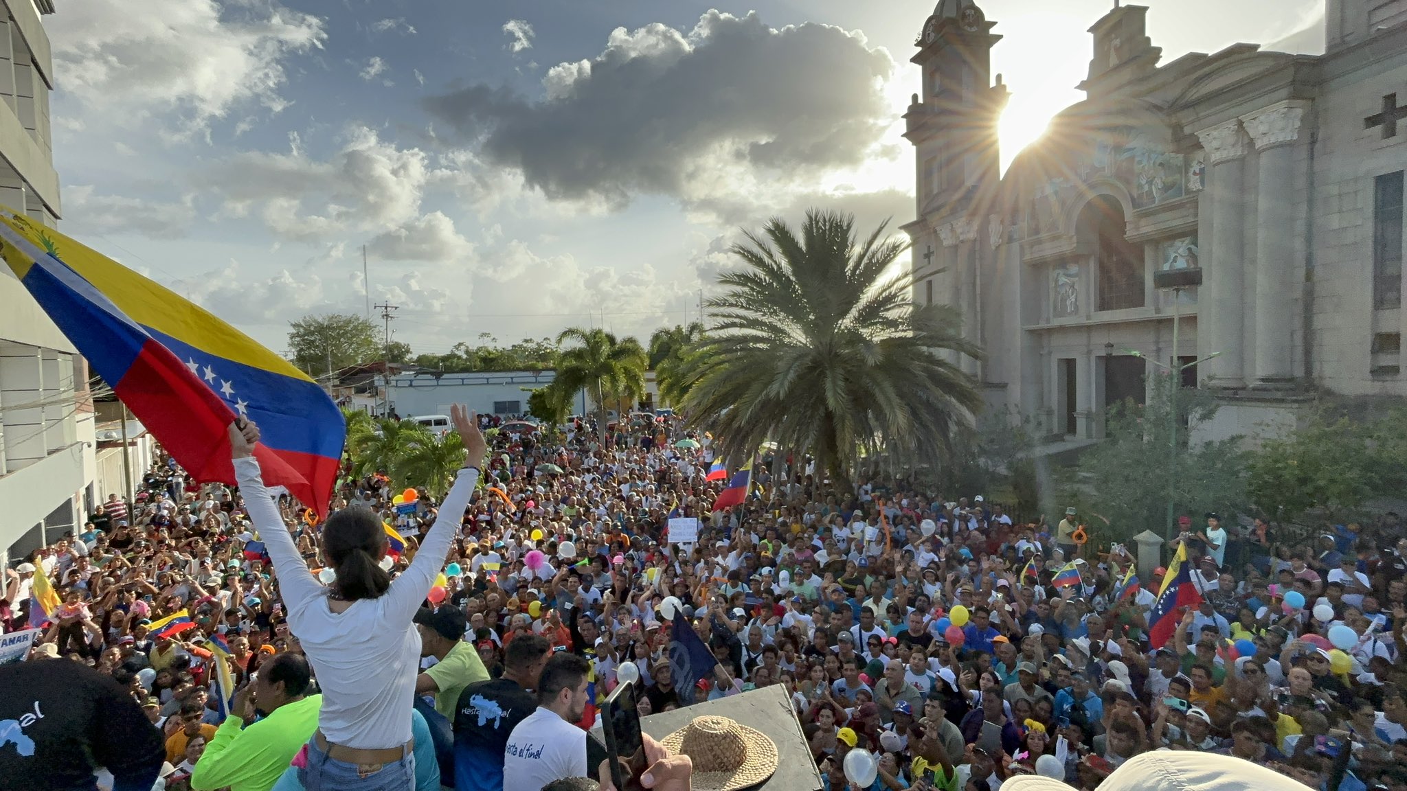 La toma en 360 de Tucupita, desbordada para recibir a María Corina Machado al grito de “libertad” (VIDEO)
